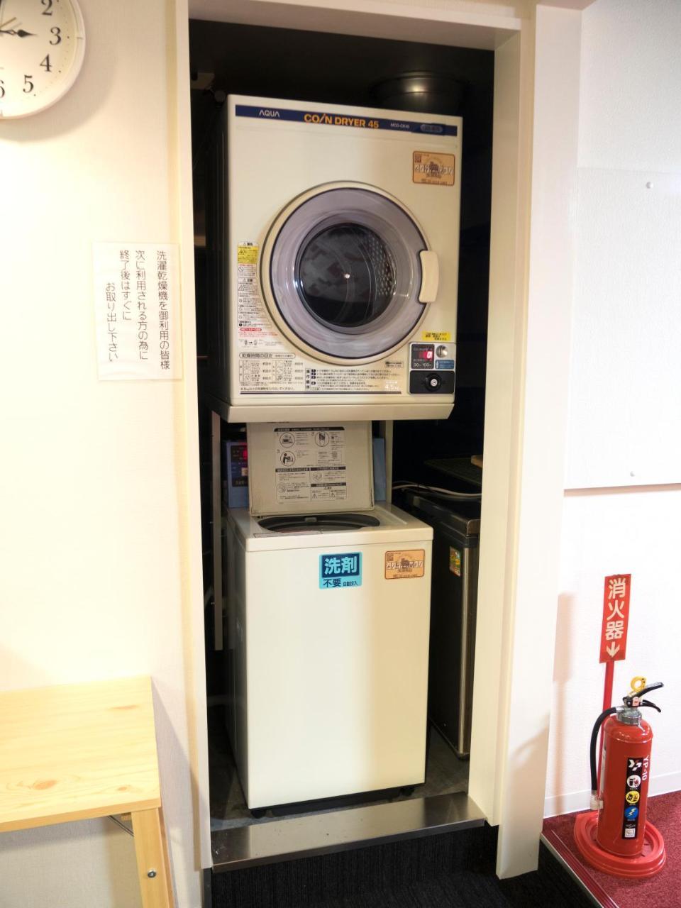 Capsule Hotel Hatagoya Tokyo Esterno foto