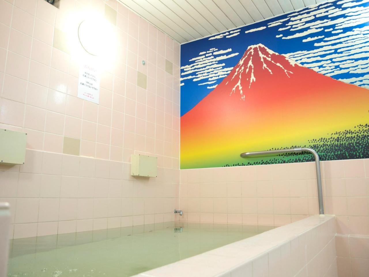 Capsule Hotel Hatagoya Tokyo Esterno foto